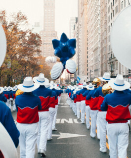 Photo of Macy's Day Parade by photographer Dan Depew Dan Depew - commercial and editorial portrait photographer and art director based in Seattle