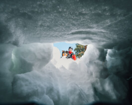 Malea Jordan and her avalanche rescue dog Ripp training at Northstar ski resort in Tahoe, CA Dan Depew - commercial and editorial portrait photographer and art director based in Seattle